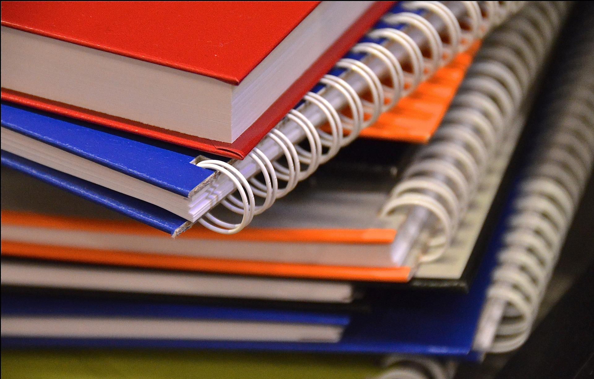 Image of notebooks courtesy of Pixabay