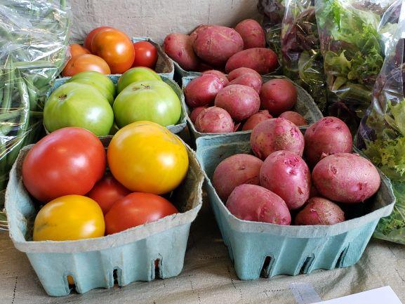 Farms Market Potatoes_Tomatoes Thumbnail 
